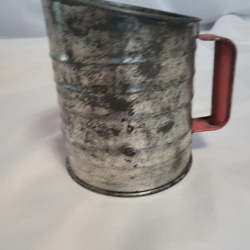 Vintage Nesco Visible Measure Flour Sifter